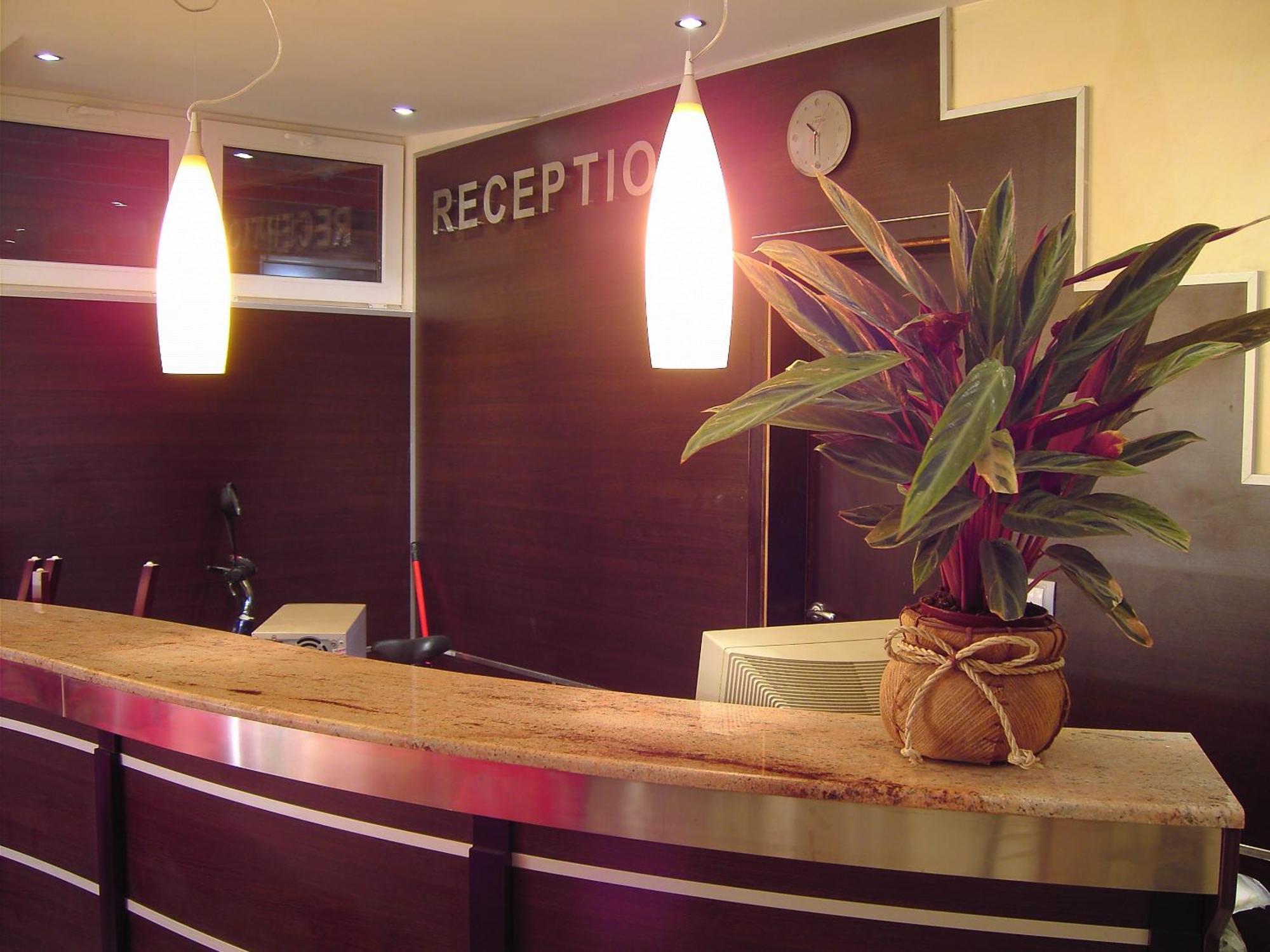 Fresh Family Hotel Равда Экстерьер фото