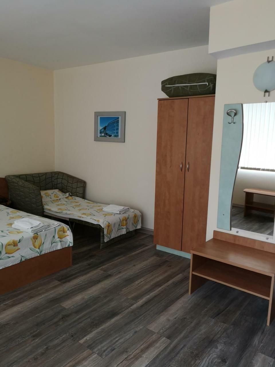 Fresh Family Hotel Равда Экстерьер фото
