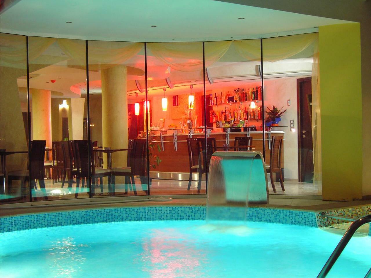 Fresh Family Hotel Равда Экстерьер фото