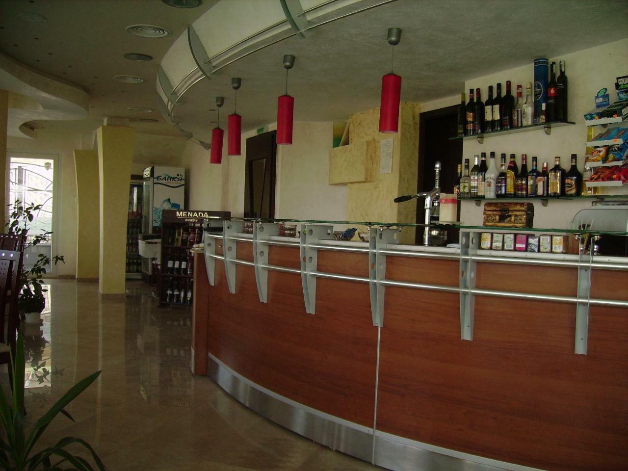 Fresh Family Hotel Равда Экстерьер фото